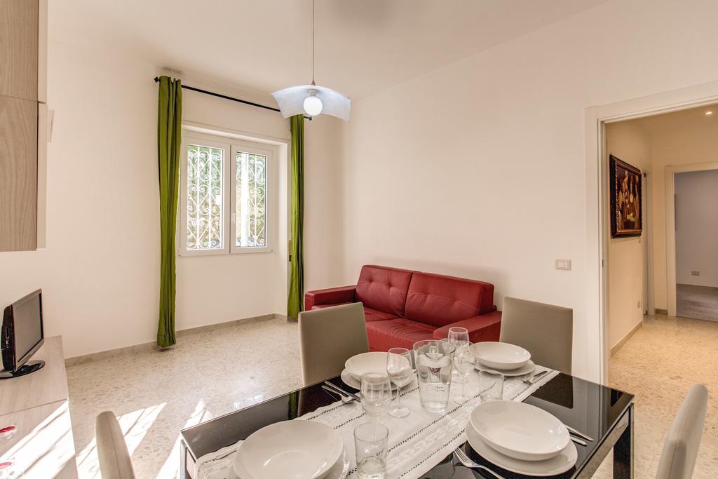 Daisy Guest House Colosseo Rome Ruang foto