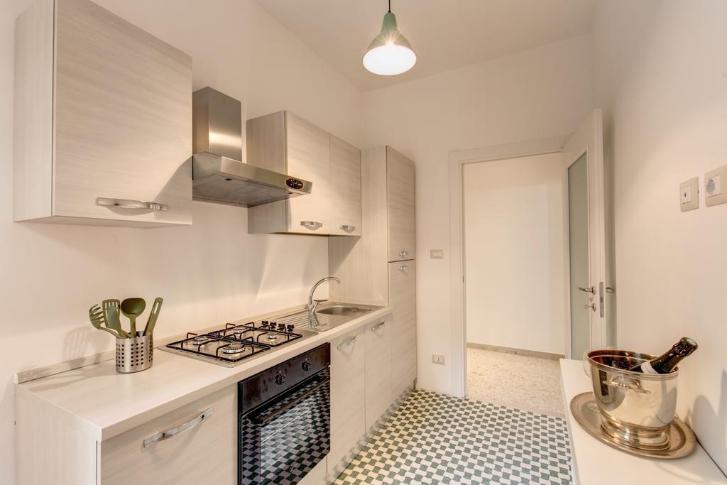 Daisy Guest House Colosseo Rome Ruang foto